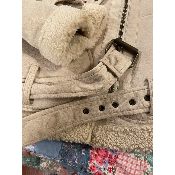 American eagle women’s cream colored fleece jacket size large - Picture 6 of 10